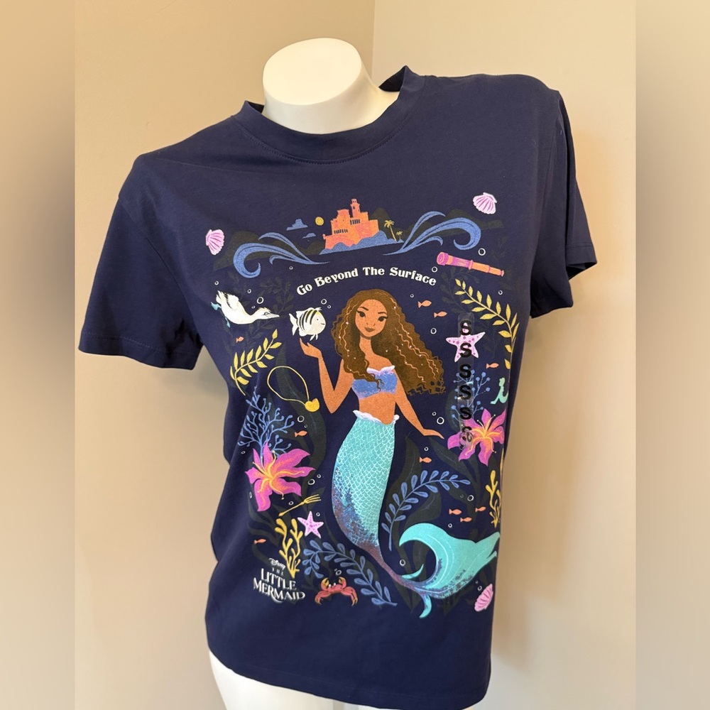 NWT DISNEY The Little Mermaid TShirt Sz Small Juniors Beyond The Surface NEW